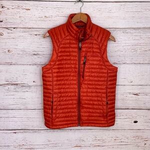 L.L. Bean stowaway packable down vest